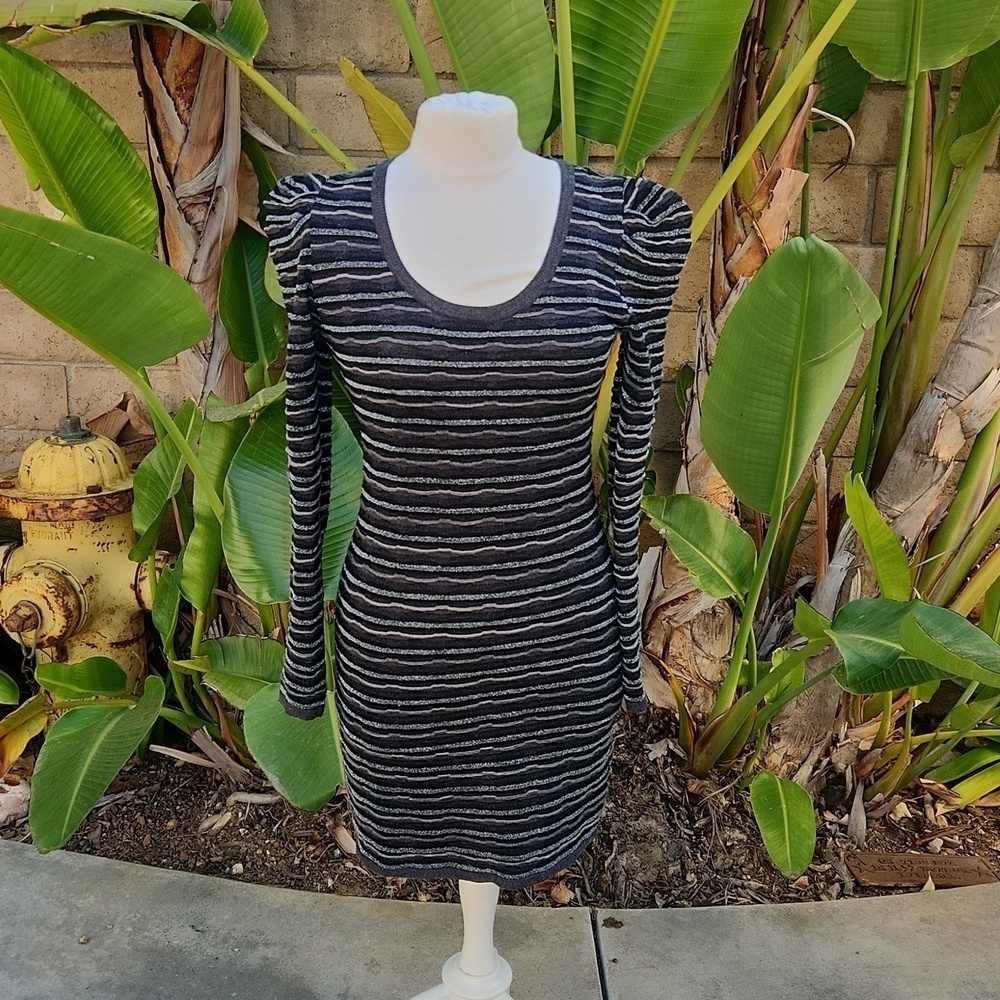 McGinn black gray silver metallic striped long sleeve dress small